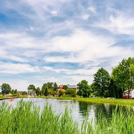 Ebenerdiges Im Vital Camp شاليه Bayerbach